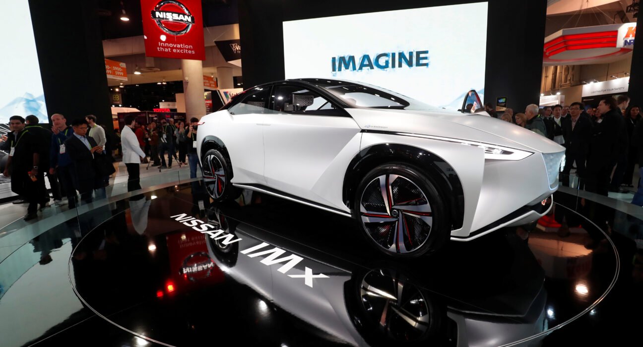 How Electric Vehicles Are Transforming the Automotive Industry in 2025