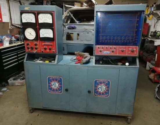 Engine Analyzers Explained: How to Find the Best One for Your Workshop