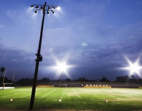 Solar Lights vs. Traditional Lights: A Comparison