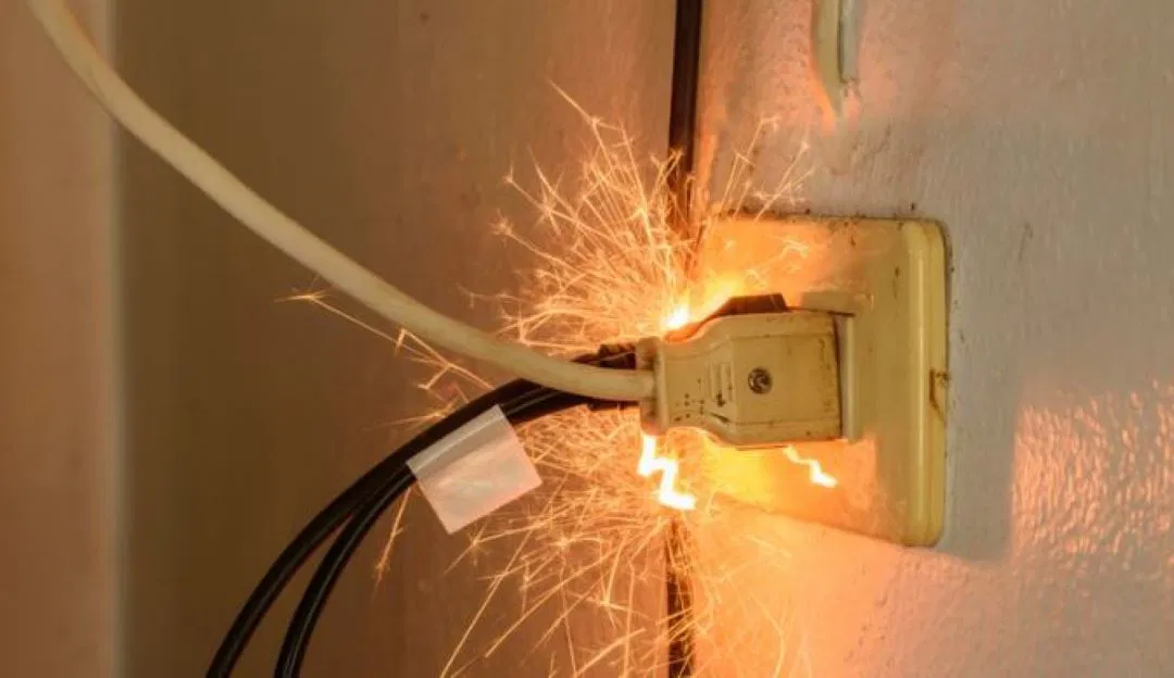 Learn the Key Features to Distinguish Genuine Socket Cables from Counterfeit Ones and Avoid Electrical Hazards
